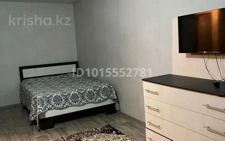 1-бөлмелі пәтер · 40 м² · 5/5 қабат, Дулатова 143 — Шакарима,Центральный,Казпочта, Казахтелеком ,Парк Сити, бағасы: 9 000 ₸ в Семее — фото 2