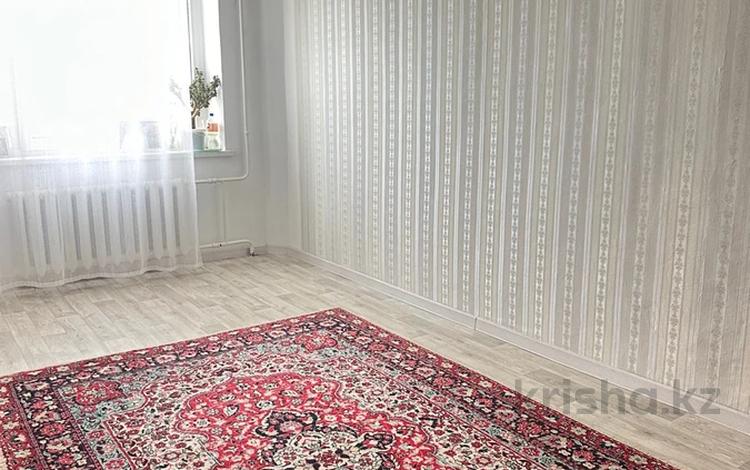 3-комнатная квартира · 63 м² · 7/9 этаж, мкр Кунаева 10 за 21 млн ₸ в Уральске — фото 2