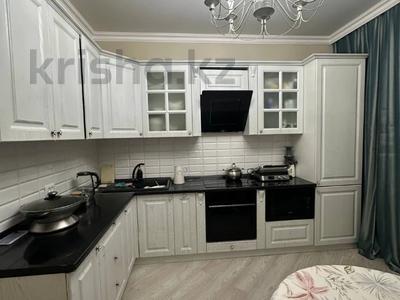 3-комнатная квартира · 89 м² · 2/5 этаж, Сакена Сейфуллина 10 за 45 млн 〒 в Караганде, Казыбек би р-н