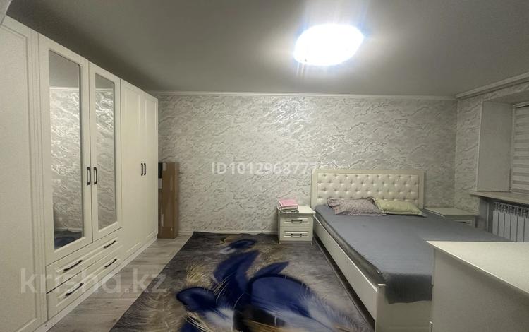 1-комнатная квартира · 80 м² · 1 этаж, Танырберген 27 10 — Народный банк за 10 000 ₸ в  — фото 3