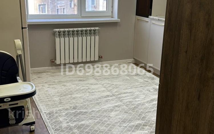 3-комнатная квартира · 105 м² · 8/16 этаж, 16-й мкр , 16микр 64 за 38.8 млн ₸ в Актау — фото 2