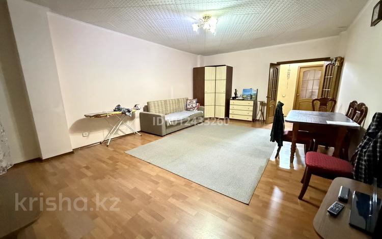 2-комнатная квартира · 77 м² · 4/6 этаж, мкр Мамыр-3 4А — Шаляпина за 48.5 млн ₸ в Алматы, Ауэзовский р-н — фото 3