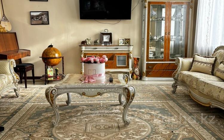 Отдельный дом · 6 комнат · 350 м² · 6.9 сот., мкр Коктобе, Жабаева 67 за 215 млн 〒 в Алматы, Медеуский р-н — фото 7