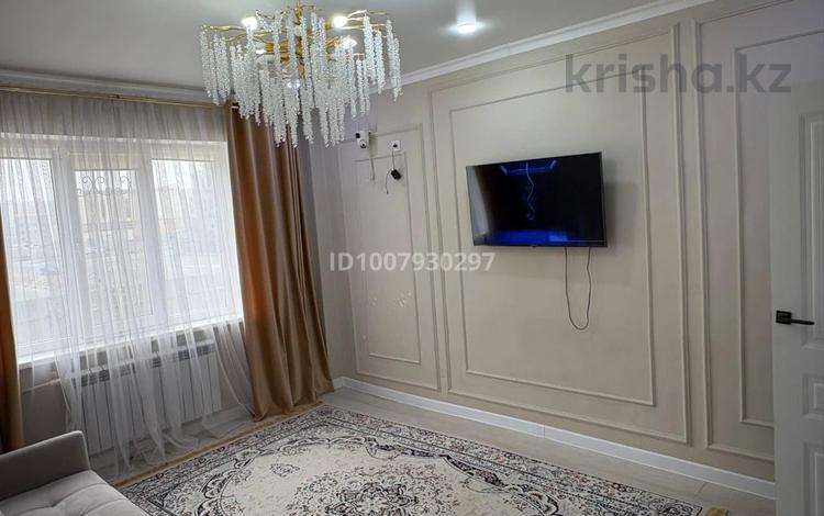 2-бөлмелі пәтер · 60 м² · 1/5 қабат, Нұрсая ш/а. 77, бағасы: 24.5 млн ₸ в Атырау, мкр Нурсая — фото 2