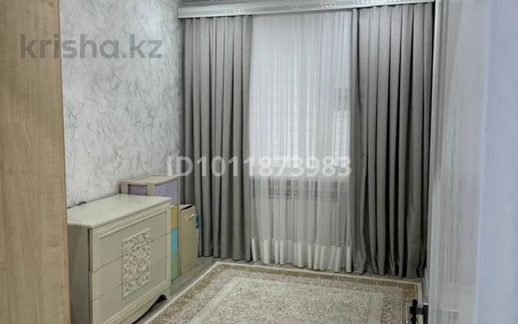 3-бөлмелі пәтер · 70 м² · 4/5 қабат, 26-й мкр 14, бағасы: 21 млн ₸ в Актау — фото 2