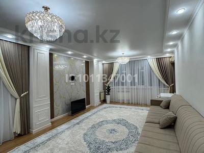 4-комнатная квартира · 137.5 м² · 3/10 этаж, мкр. Алтын орда 58 — Алия Молдагулова 58 за 40.5 млн 〒 в Актобе