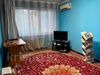 3-комнатная квартира · 56.1 м² · 1/5 этаж, мкр 5, проспект Абая за 14 млн ₸ в Актобе