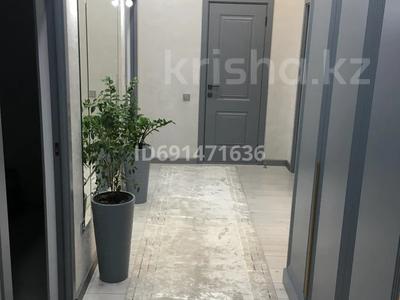 4-комнатная квартира, 128 м², 3/5 этаж, 16-й мкр 79 за 70 млн 〒 в Актау, 16-й мкр 