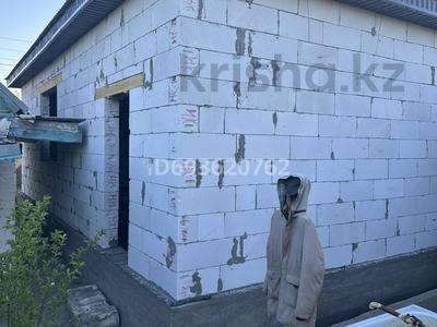 Дача · 2 комнаты · 50 м² · 6 сот., Кумжол 11 за 3.5 млн 〒 в Актобе, жилой массив Акжар-2