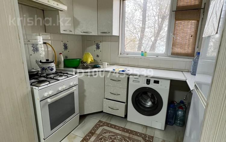3-комнатная квартира · 68 м² · 2/5 этаж, 15-й мкр 52 за 220 000 ₸ в Актау — фото 2