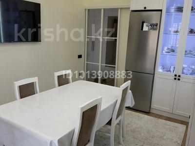 3-бөлмелі пәтер · 96.6 м² · 7/10 қабат, Юго-Восток ш/а., Ашимова 15, бағасы: 80 млн ₸ в Караганде, Казыбек би р-н