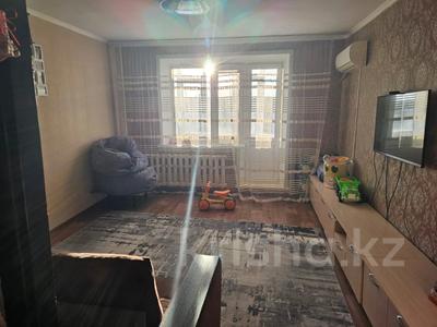 3-бөлмелі пәтер · 63.5 м² · 5/6 қабат, Желтоксан 35, бағасы: 15.5 млн ₸ в Аксу