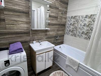 2-бөлмелі пәтер · 45 м² · 3/5 қабат, Михайловка ш/а., Касыма Аманжолова 17 — Сейфуллина, Кардиология, Макажанова, Онкология, Крылова,Акжан,Санад, бағасы: 15 000 ₸ в Караганде, Казыбек би р-н