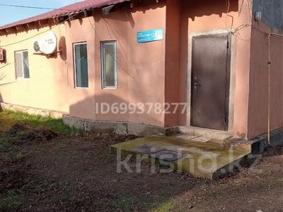 Отдельный дом · 4 комнаты · 100 м² · 4 сот., Курмангалиев 14 — Ломоносов мектептын арты за 15 млн ₸ в Курмангазы (Ганюшкино)