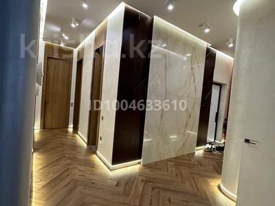 4-комнатная квартира · 140 м² · 2/10 этаж, Мухамедханова 4/1 за 1.6 млн 〒 в Астане, Нура р-н