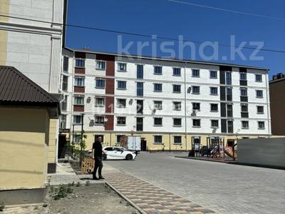 1-бөлмелі пәтер · 46 м² · 1/5 қабат, мкр Нурсая, Елорда 3, бағасы: 15 млн ₸ в Атырау