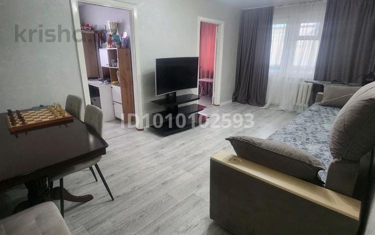 4-комнатная квартира · 63 м² · 4/5 этаж, мкр Юго-Восток, Мкр Юго-Восток, 29й микрорайон 8 — Университетская за 21.5 млн ₸ в Караганде, Казыбек би р-н — фото 2