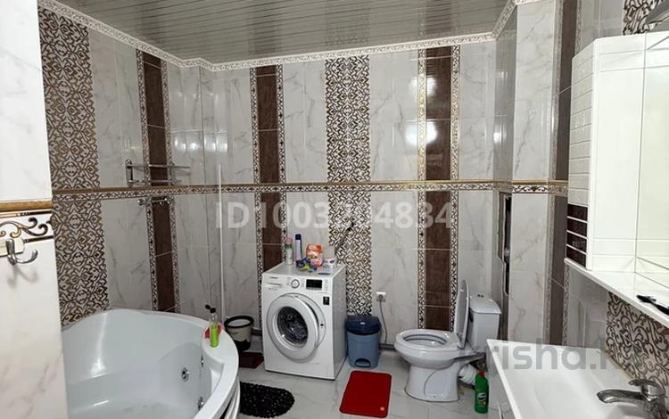 2-комнатная квартира · 80 м² · 5/9 этаж, Валиханова 19/1 — Ш.Уалиханов 19/1 за 300 000 〒 в Атырау — фото 2