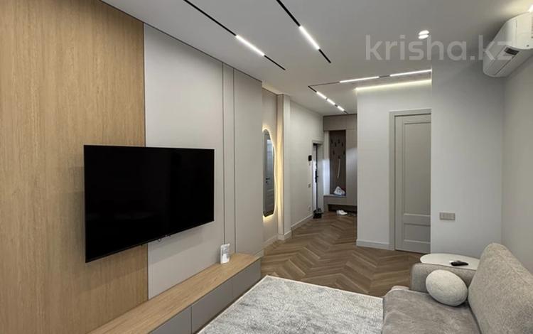 3-комнатная квартира · 90 м² · 2 этаж, Манаса 109а за 900 000 ₸ в Алматы, Алмалинский р-н — фото 2