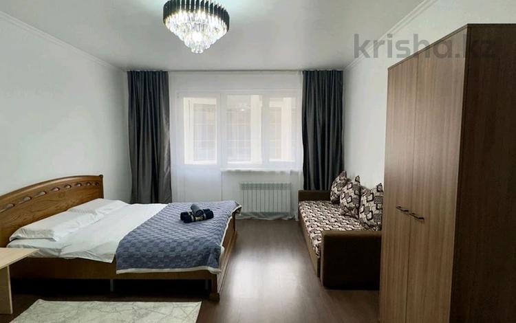 2-комнатная квартира · 86 м² · 2/17 этаж, Навои 7, 37 — Навои Джандосова за 400 000 ₸ в Алматы, Ауэзовский р-н — фото 2