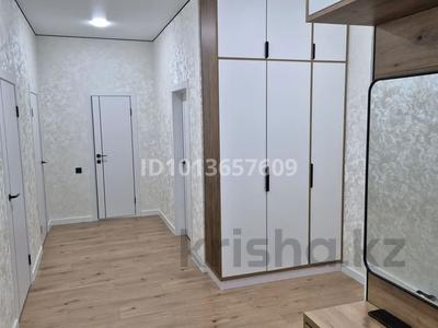 3-бөлмелі пәтер · 111 м² · 3/5 қабат, мкр. Алтын орда 100б, бағасы: 48 млн ₸ в Актобе