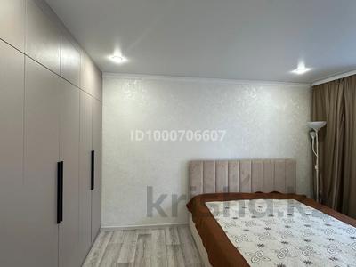 3-бөлмелі пәтер · 63 м² · 2/5 қабат, Академическая 9/1, бағасы: 23.5 млн ₸ в Караганде, Казыбек би р-н