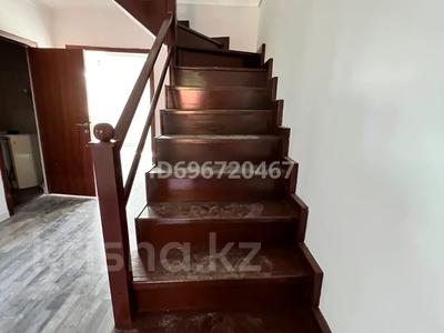 Отдельный дом · 5 комнат · 144 м², Әбілхан Қастеев 2/1 за 350 000 〒 в Астане, Нура р-н