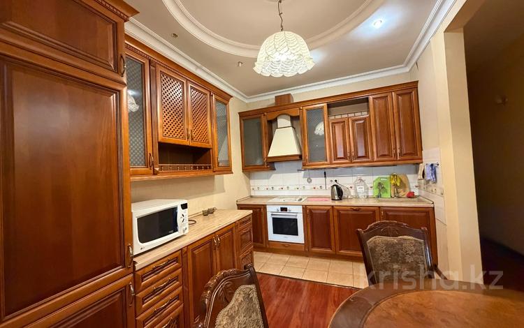 3-комнатная квартира · 100 м² · 6/12 этаж, Мауленова 111 за 82 млн ₸ в Алматы, Алмалинский р-н — фото 10