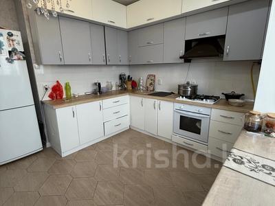 Продажа квартир в Западно-Казахстанской обл.: 2-комнатная квартира · 76.5 м² · 3/5 этаж, мкр Астана за 28.5 млн 〒 2-комнатная квартира · 76.5 м² · 3/5 этаж, мкр Астана за 28.5 млн 〒 в Уральске