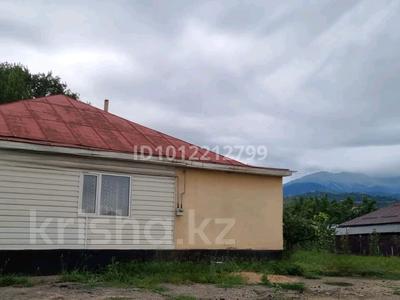 Отдельный дом · 3 комнаты · 68 м² · 15 сот., Майлина 32 за 45 млн ₸ в Жанатурмысе