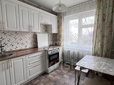 Продажа квартир в Актюбинской обл.: 2-комнатная квартира · 46 м² · 2/5 этаж, Ак желкен 4 за 12.6 млн 〒 2-комнатная квартира · 46 м² · 2/5 этаж, Ак желкен 4 за 12.6 млн 〒 в Актобе, мкр. Курмыш