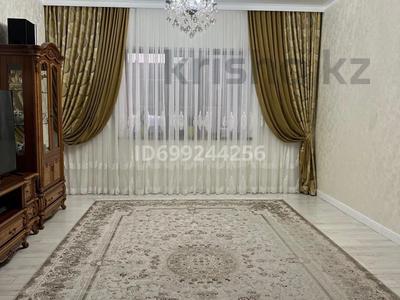 Отдельный дом · 5 комнат · 222 м², мкр Новый Город за 1.2 млн 〒 в Караганде, Казыбек би р-н