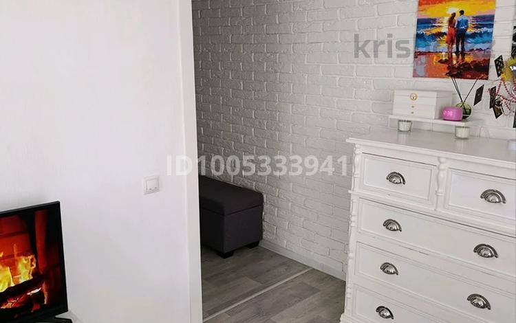 1-комнатная квартира · 30 м² · 2/2 этаж, Майкудук за 12 млн ₸ в Караганде, Алихана Бокейханова р-н — фото 2