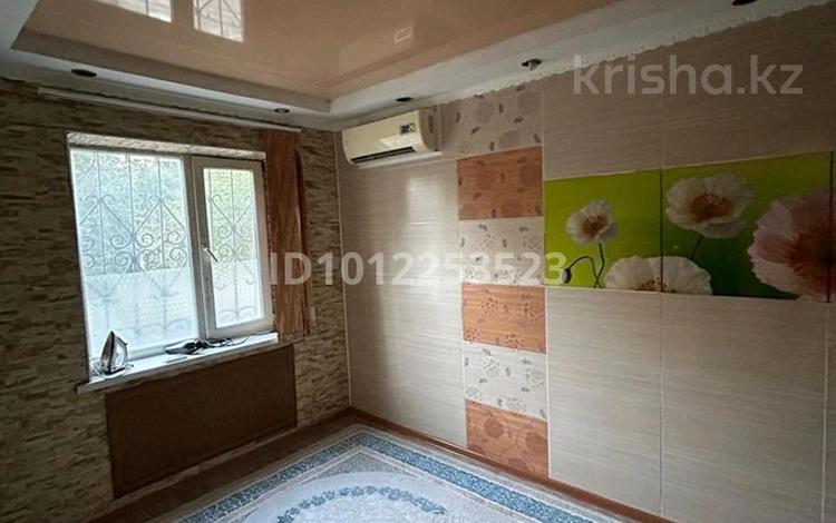 2-бөлмелі пәтер · 45 м² · 1/5 қабат, Старый город 8 — жд вокзал ул 8 марта дом 8, бағасы: 9.5 млн ₸ в Актобе — фото 9