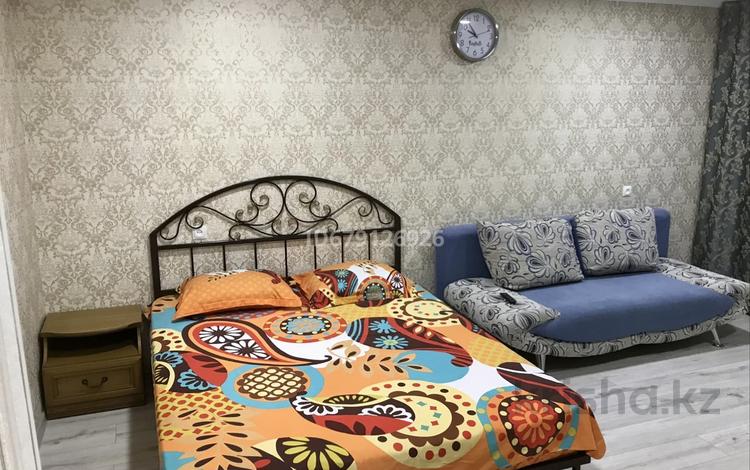 1-комнатная квартира · 40 м² · 1/9 этаж, Сатпаева 2 — Казыбек би за 12 000 〒 в Усть-Каменогорске, Ульбинский — фото 8