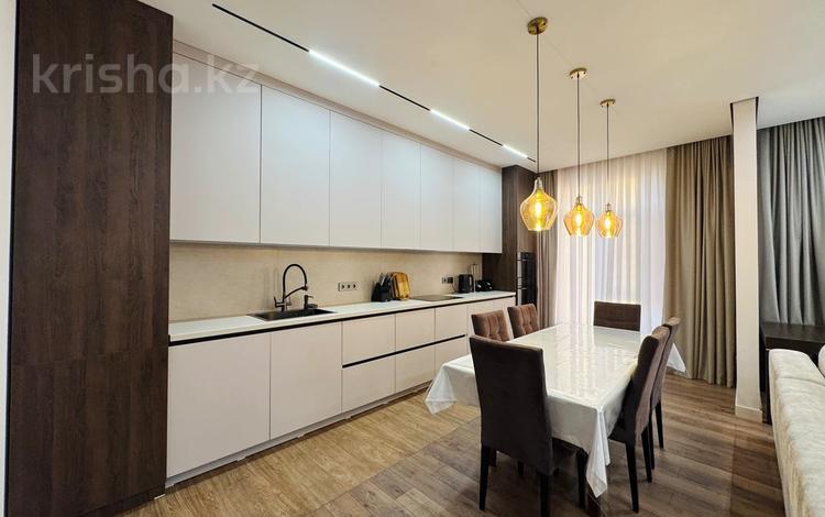 5-комнатная квартира · 140 м² · 9/10 этаж, E-34 4 за 99.9 млн ₸ в Астане, Есильский р-н — фото 2