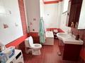 Отдельный дом · 7 комнат · 425.97 м² · 7.6 сот., Одесская 1А за 150 млн ₸ в Атырау, мкр Жилгородок — фото 13
