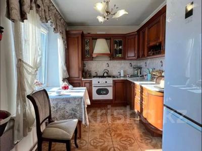 3-комнатная квартира · 74 м² · 4/4 этаж, Казыбек би — Желтоксан за 60 млн ₸ в Алматы, Алмалинский р-н