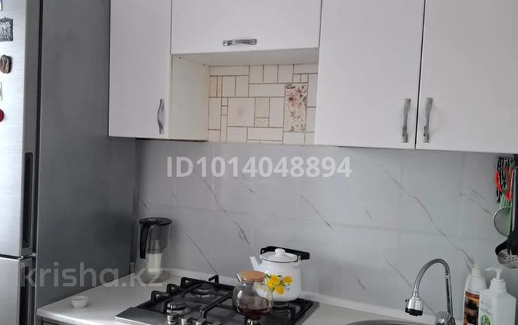 2-бөлмелі пәтер · 43.3 м² · 1/5 қабат, 6 мкр 17, бағасы: 6.5 млн ₸ в Житикаре — фото 2