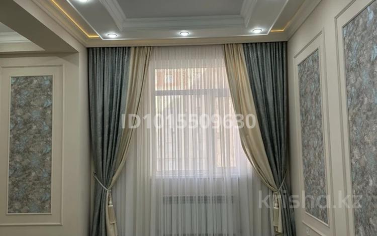 3-бөлмелі пәтер · 120 м² · 3/10 қабат, 19-ш/а. 40/1, 40, бағасы: 47 млн ₸ в Актау, 19-й мкр — фото 2
