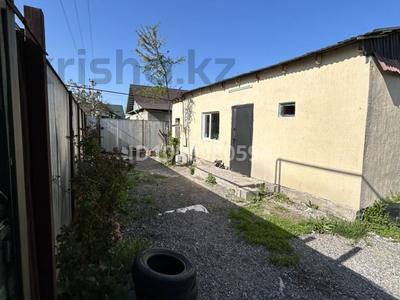Отдельный дом · 4 комнаты · 50 м² · 8 сот., Казыбек би 58 — 13 школа за 75 млн ₸ в Туздыбастау (Калинино)