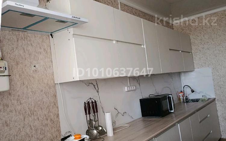 1-комнатная квартира · 47 м² · 7/10 этаж, мкр Кунаева, Гагарина 1/4 за 110 000 ₸ в Уральске — фото 17