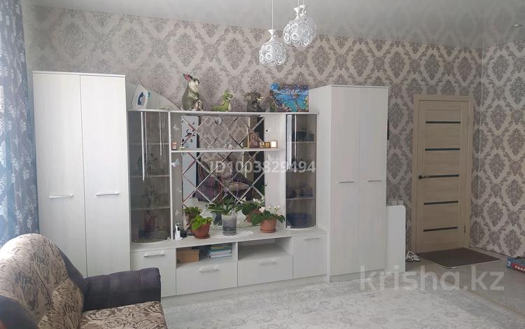 2-комнатная квартира · 56 м² · 1/2 этаж, П-к Калининский 19 за 11 млн 〒 в Алтае — фото 2