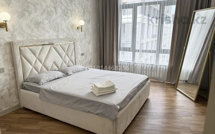 2-комнатная квартира · 70 м² · 5/7 этаж, Тауелсиздик 58 за 400 000 ₸ в Астане, Сарайшык р-н — фото 2