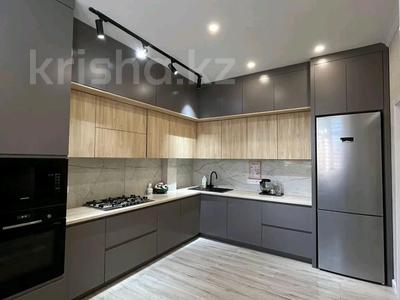 4-комнатная квартира · 127 м² · 2/11 этаж, 17-й мкр 43 за 61 млн 〒 в Актау