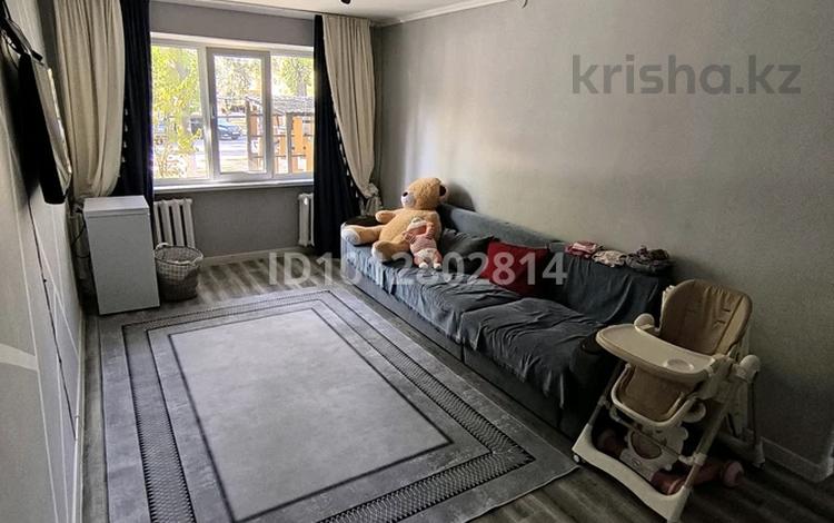 3-бөлмелі пәтер · 60 м² · 1/4 қабат, 1 мкр 15, бағасы: 22 млн ₸ в Конаеве — фото 2