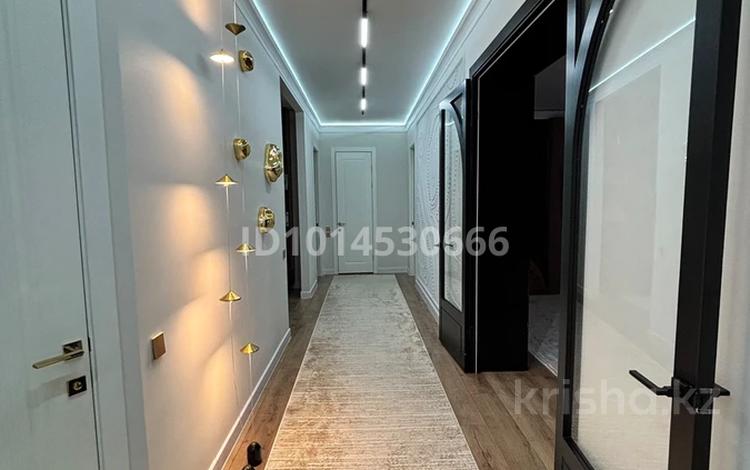 4-бөлмелі пәтер · 150 м² · 8/8 қабат, 30-ш/а., 19-й микрорайон 45, бағасы: 50 млн ₸ в Актау, 30-й мкр — фото 2