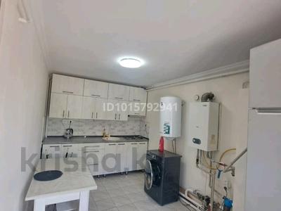 Отдельный дом · 2 комнаты · 75 м² · 1 сот., мкр Кемел (Первомайское) за 200 000 ₸ в Алматы, Жетысуский р-н