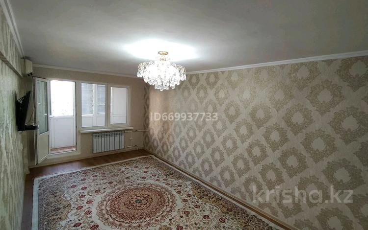 2-комнатная квартира, 60 м², 5/5 этаж помесячно, Авангард-3 мкр 254