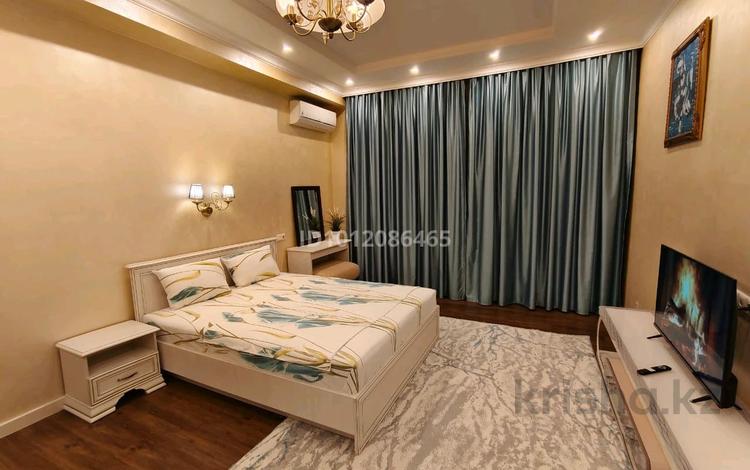 2-бөлмелі пәтер · 70 м² · 4/11 қабат, мкр Жетысу-3 59 — Абая-Саина, бағасы: 22 000 ₸ в Алматы, Ауэзовский р-н — фото 2